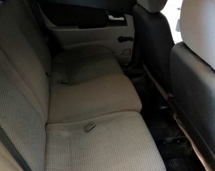 Зеленый ВАЗ Priora, объемом двигателя 1.6 л и пробегом 200 тыс. км за 2500 $, фото 4 на Automoto.ua