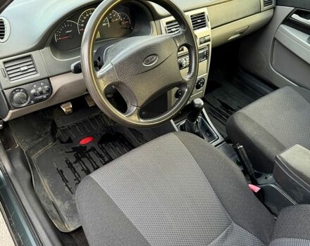 Зеленый ВАЗ Priora, объемом двигателя 1.6 л и пробегом 100 тыс. км за 2650 $, фото 9 на Automoto.ua