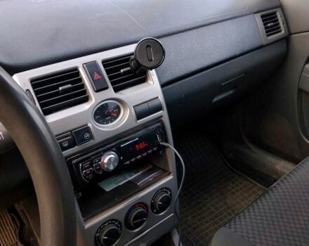 Зеленый ВАЗ Priora, объемом двигателя 1.6 л и пробегом 199 тыс. км за 3000 $, фото 2 на Automoto.ua