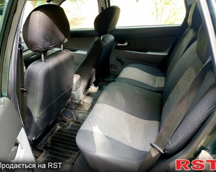 Зеленый ВАЗ Priora, объемом двигателя 1.6 л и пробегом 114 тыс. км за 3600 $, фото 10 на Automoto.ua