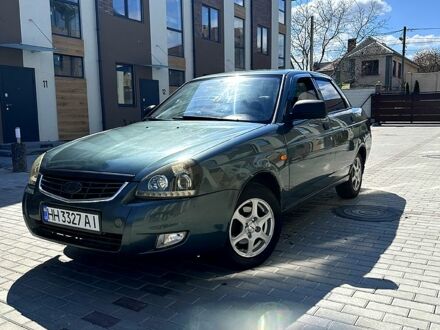 Зелений ВАЗ Priora, об'ємом двигуна 16 л та пробігом 280 тис. км за 3200 $, фото 1 на Automoto.ua
