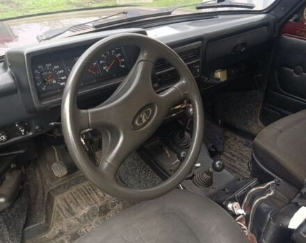 Красный ВАЗ Революшн, объемом двигателя 1.7 л и пробегом 106 тыс. км за 4300 $, фото 4 на Automoto.ua