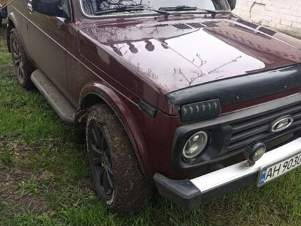 ВАЗ Революшн 2006 у Межевой на Automoto.ua Червоний ВАЗ Революшн, об'ємом двигуна 1.7 л та пробігом 106 тис. км за 4300 $, фото 1 на Automoto.ua