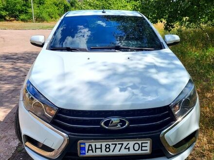 Белый ВАЗ Веста, объемом двигателя 1.6 л и пробегом 75 тыс. км за 8000 $, фото 1 на Automoto.ua
