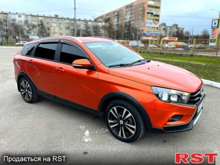 Помаранчевий ВАЗ Веста, об'ємом двигуна 1.8 л та пробігом 45 тис. км за 12500 $, фото 1 на Automoto.ua
