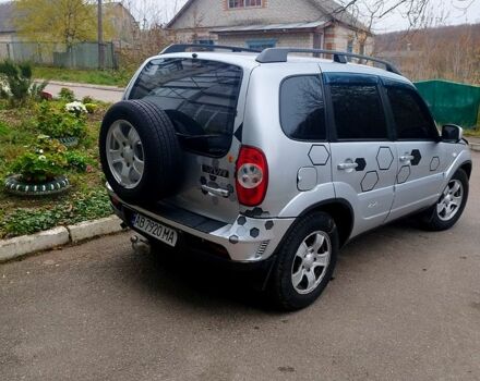 Серый ВАЗ Niva, объемом двигателя 1.7 л и пробегом 302 тыс. км за 4500 $, фото 3 на Automoto.ua