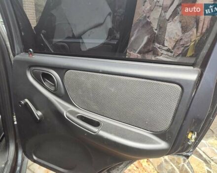 Білий ВАЗ Niva Travel, об'ємом двигуна 1.69 л та пробігом 38 тис. км за 12500 $, фото 27 на Automoto.ua