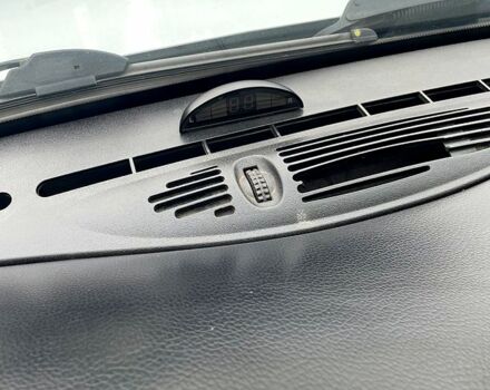 Білий ВАЗ Niva Travel, об'ємом двигуна 1.7 л та пробігом 94 тис. км за 6000 $, фото 8 на Automoto.ua