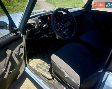 Синий ВАЗ Riva, объемом двигателя 1.3 л и пробегом 18 тыс. км за 750 $, фото 18 на Automoto.ua