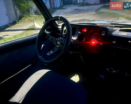 Синий ВАЗ Riva, объемом двигателя 1.3 л и пробегом 18 тыс. км за 750 $, фото 16 на Automoto.ua
