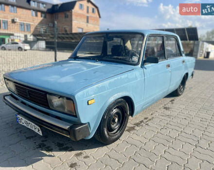 Синий ВАЗ Riva, объемом двигателя 1.3 л и пробегом 18 тыс. км за 750 $, фото 3 на Automoto.ua