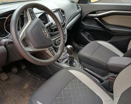 Белый ВАЗ Vesta Cross, объемом двигателя 1.8 л и пробегом 24 тыс. км за 9000 $, фото 5 на Automoto.ua