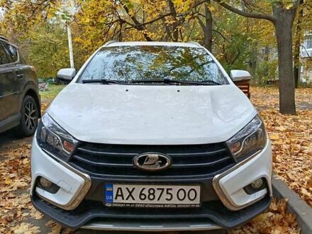 Белый ВАЗ Vesta Cross, объемом двигателя 1.8 л и пробегом 24 тыс. км за 9000 $, фото 1 на Automoto.ua