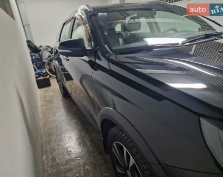 Черный ВАЗ Vesta Cross, объемом двигателя 1.6 л и пробегом 25 тыс. км за 12000 $, фото 5 на Automoto.ua