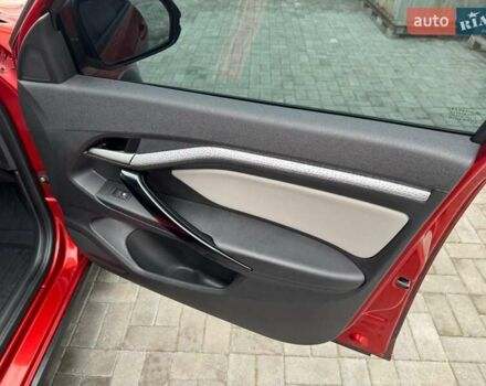 Красный ВАЗ Vesta Cross, объемом двигателя 1.6 л и пробегом 65 тыс. км за 11000 $, фото 12 на Automoto.ua