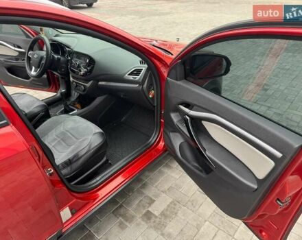 Красный ВАЗ Vesta Cross, объемом двигателя 1.6 л и пробегом 65 тыс. км за 11000 $, фото 13 на Automoto.ua
