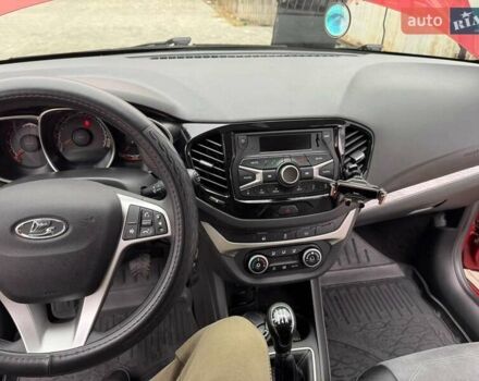 Красный ВАЗ Vesta Cross, объемом двигателя 1.6 л и пробегом 65 тыс. км за 11000 $, фото 25 на Automoto.ua