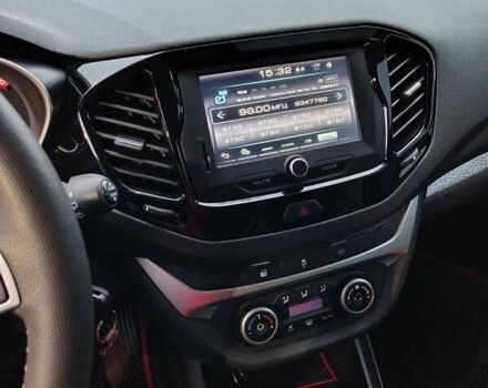 Красный ВАЗ Vesta Cross, объемом двигателя 1.77 л и пробегом 10 тыс. км за 11000 $, фото 12 на Automoto.ua