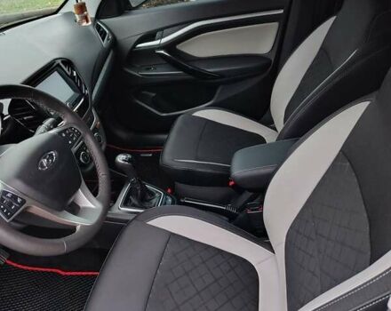 Красный ВАЗ Vesta Cross, объемом двигателя 1.77 л и пробегом 10 тыс. км за 11000 $, фото 10 на Automoto.ua