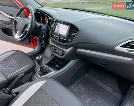 Оранжевый ВАЗ Vesta Cross, объемом двигателя 1.77 л и пробегом 45 тыс. км за 12500 $, фото 21 на Automoto.ua