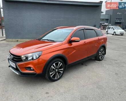 Оранжевый ВАЗ Vesta Cross, объемом двигателя 1.77 л и пробегом 45 тыс. км за 12500 $, фото 3 на Automoto.ua