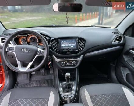 Оранжевый ВАЗ Vesta Cross, объемом двигателя 1.77 л и пробегом 45 тыс. км за 12500 $, фото 14 на Automoto.ua