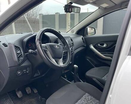 Білий ВАЗ XRay, об'ємом двигуна 1.6 л та пробігом 59 тис. км за 7976 $, фото 5 на Automoto.ua