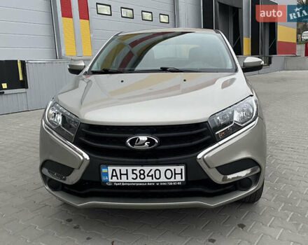 Серый ВАЗ XRay, объемом двигателя 1.77 л и пробегом 39 тыс. км за 9900 $, фото 1 на Automoto.ua