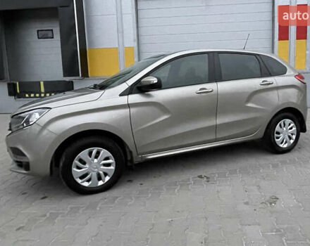 Серый ВАЗ XRay, объемом двигателя 1.77 л и пробегом 39 тыс. км за 9900 $, фото 3 на Automoto.ua