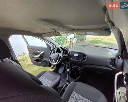 Сірий ВАЗ XRay, об'ємом двигуна 1.6 л та пробігом 30 тис. км за 9700 $, фото 9 на Automoto.ua