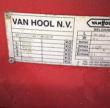 Красный Van Hool 3-АС, объемом двигателя 0 л и пробегом 355 тыс. км за 12623 $, фото 3 на Automoto.ua