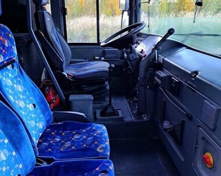 Белый Van Hool 927, объемом двигателя 12 л и пробегом 500 тыс. км за 80000 $, фото 11 на Automoto.ua