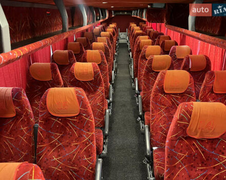 Красный Van Hool 927, объемом двигателя 12.8 л и пробегом 650 тыс. км за 70000 $, фото 28 на Automoto.ua