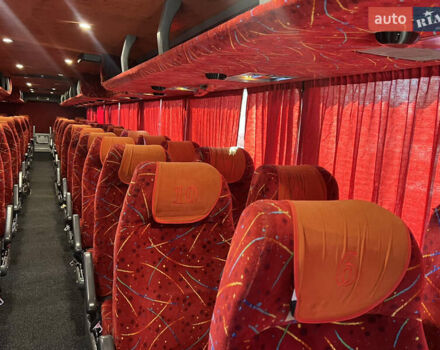 Красный Van Hool 927, объемом двигателя 12.8 л и пробегом 650 тыс. км за 70000 $, фото 32 на Automoto.ua
