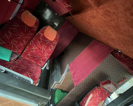 Красный Van Hool 927, объемом двигателя 12.8 л и пробегом 650 тыс. км за 70000 $, фото 11 на Automoto.ua