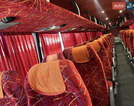 Красный Van Hool 927, объемом двигателя 12.8 л и пробегом 650 тыс. км за 70000 $, фото 33 на Automoto.ua