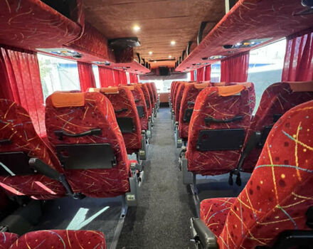 Красный Van Hool 927, объемом двигателя 12.8 л и пробегом 650 тыс. км за 70000 $, фото 35 на Automoto.ua