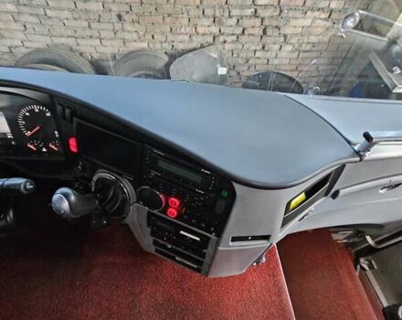 Фиолетовый Van Hool Акрон, объемом двигателя 12.9 л и пробегом 736 тыс. км за 115000 $, фото 56 на Automoto.ua