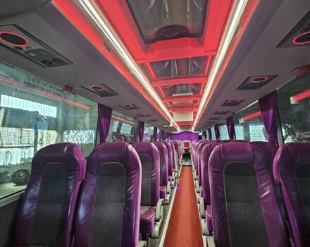 Фіолетовий Van Hool Акрон, об'ємом двигуна 12.9 л та пробігом 736 тис. км за 115000 $, фото 3 на Automoto.ua