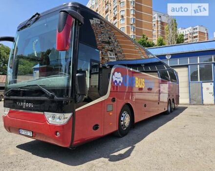 Красный Van Hool Акрон, объемом двигателя 12.9 л и пробегом 820 тыс. км за 170000 $, фото 1 на Automoto.ua