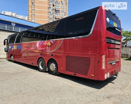 Красный Van Hool Акрон, объемом двигателя 12.9 л и пробегом 820 тыс. км за 170000 $, фото 2 на Automoto.ua