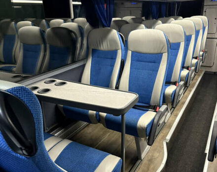 Білий Van Hool Астромєга, об'ємом двигуна 0 л та пробігом 440 тис. км за 398351 $, фото 13 на Automoto.ua