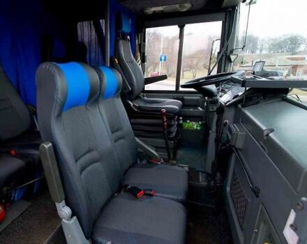 Червоний Van Hool Астромєга, об'ємом двигуна 12.82 л та пробігом 750 тис. км за 59000 $, фото 2 на Automoto.ua