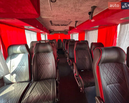 Червоний Van Hool Астромєга, об'ємом двигуна 12.82 л та пробігом 531 тис. км за 53154 $, фото 3 на Automoto.ua