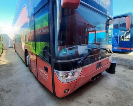 Красный Van Hool Астромега, объемом двигателя 12.9 л и пробегом 1 тыс. км за 187560 $, фото 2 на Automoto.ua
