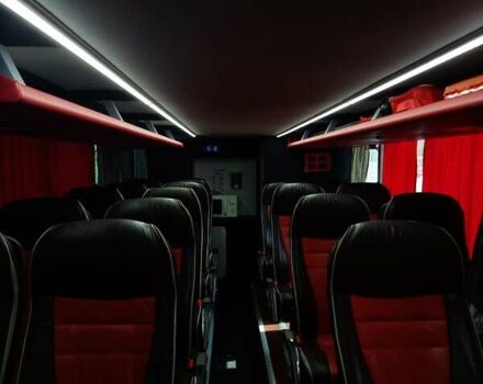 Красный Van Hool Астромега, объемом двигателя 12.9 л и пробегом 1 тыс. км за 277000 $, фото 11 на Automoto.ua