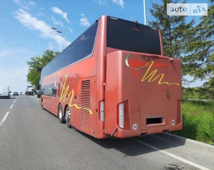 Красный Van Hool Астромега, объемом двигателя 12.9 л и пробегом 1 тыс. км за 277000 $, фото 6 на Automoto.ua