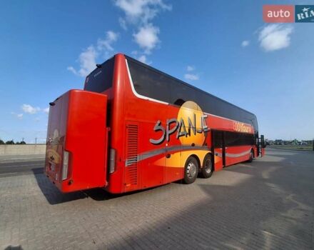 Красный Van Hool Астромега, объемом двигателя 12 л и пробегом 140 тыс. км за 284903 $, фото 4 на Automoto.ua