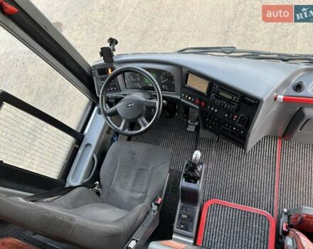 Білий Van Hool Астрон, об'ємом двигуна 12.42 л та пробігом 154 тис. км за 87000 $, фото 17 на Automoto.ua