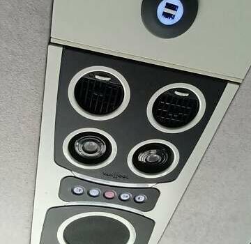 Белый Van Hool T917 Astron, объемом двигателя 0 л и пробегом 288 тыс. км за 285 $, фото 9 на Automoto.ua